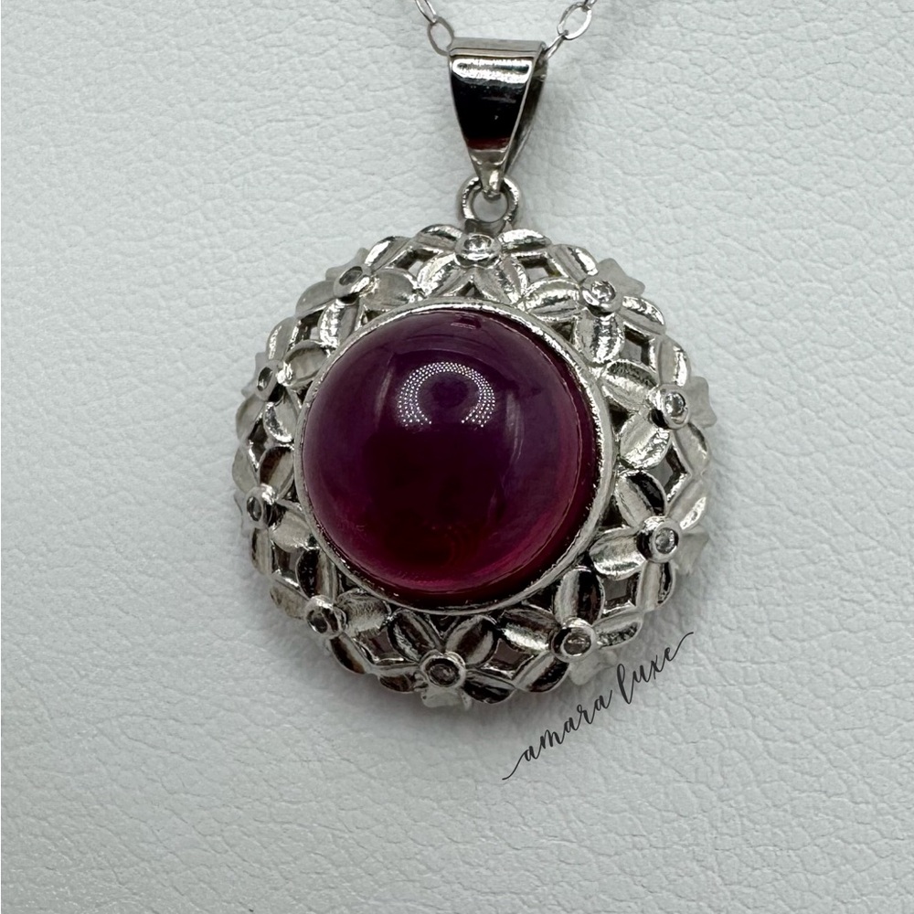 Reb Star Ruby Necklace - Picture 6 of 7